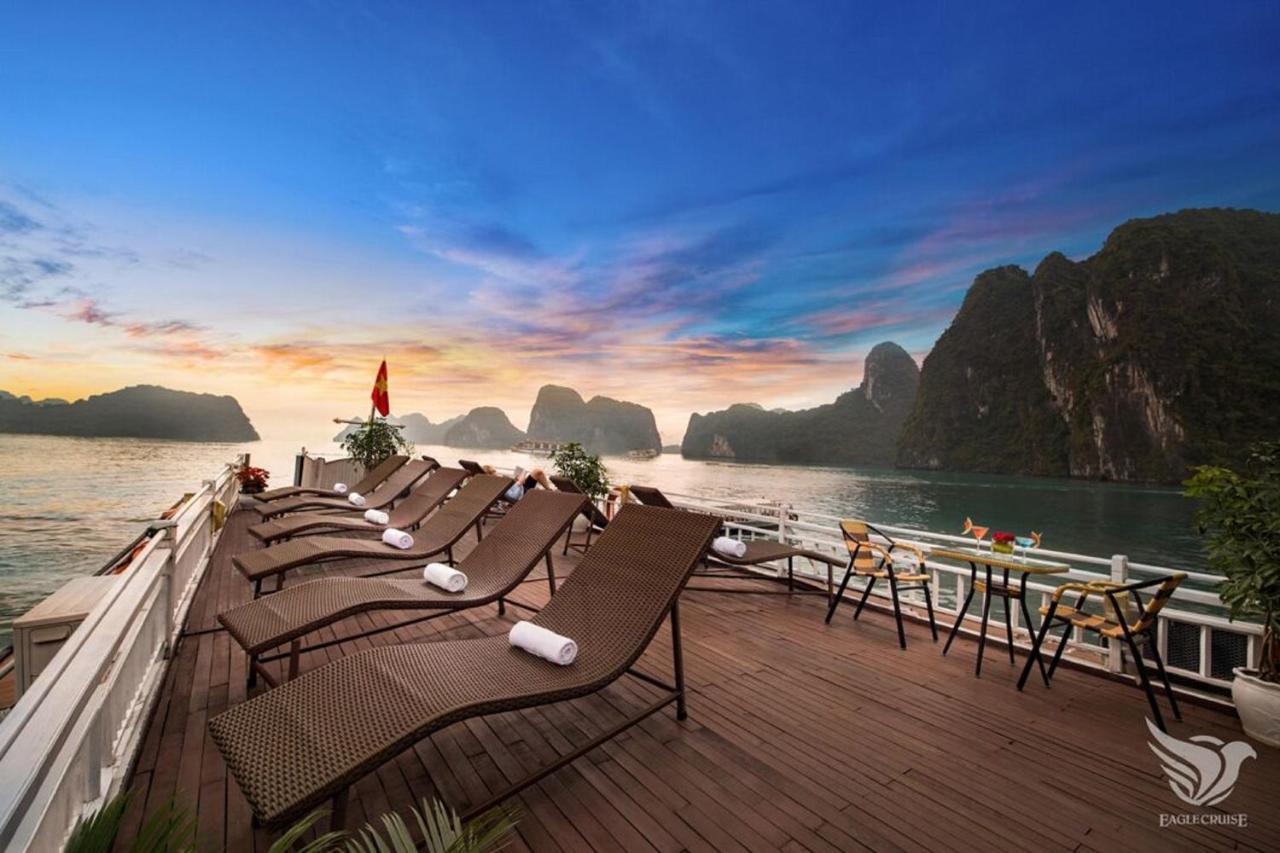 Halong Lavender Cruises Hotel Ha Long Exterior photo