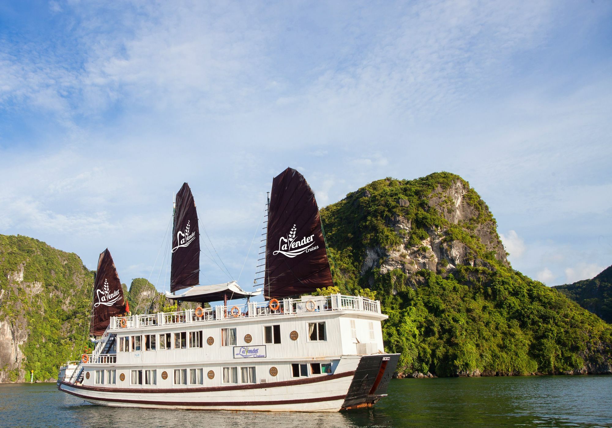 Halong Lavender Cruises Hotel Ha Long Exterior photo